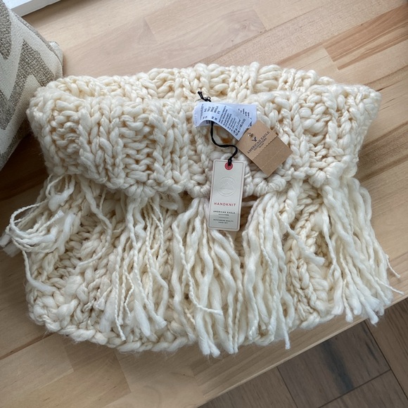 AEO Knit Fringe Snood - Picture 3 of 4